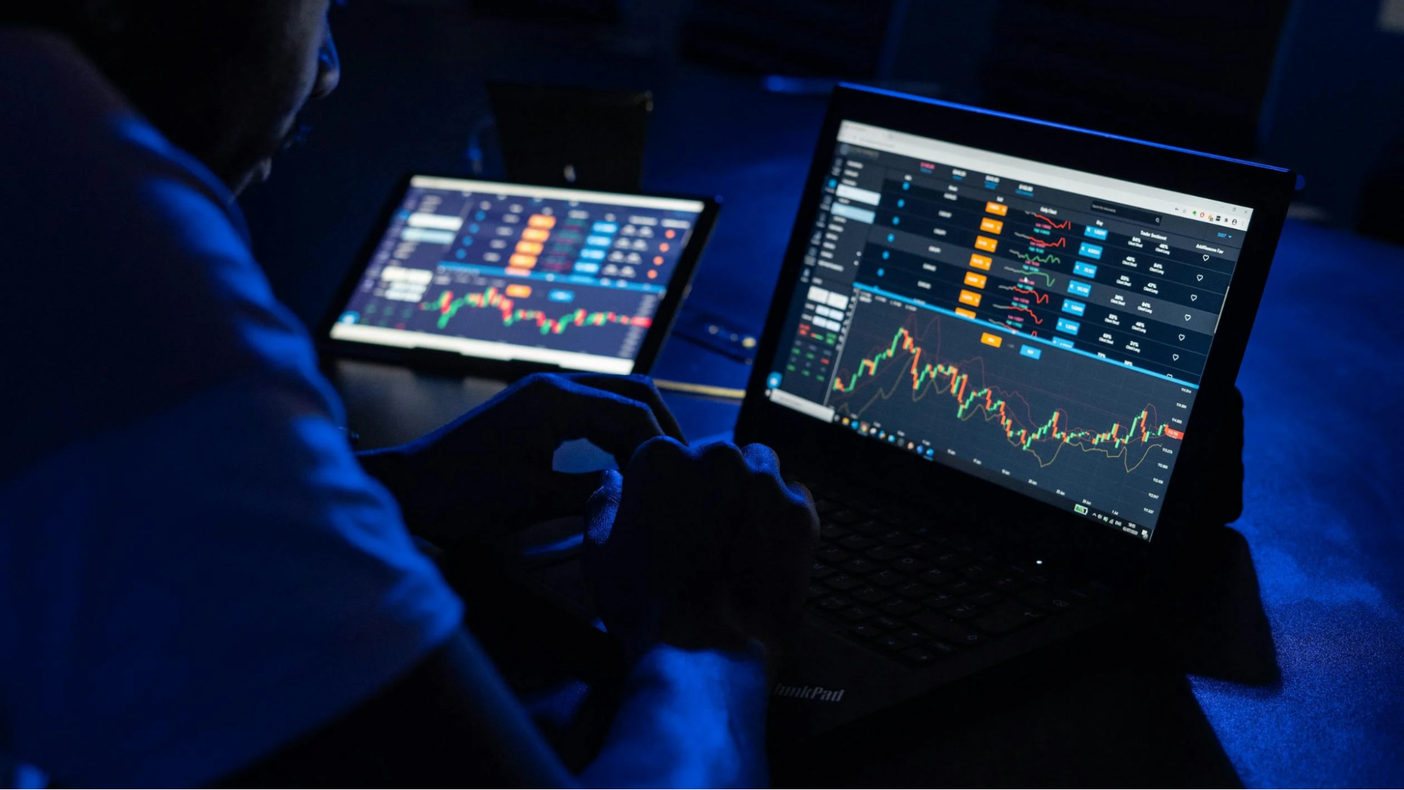 Multiple Monitors for Trading Stock 